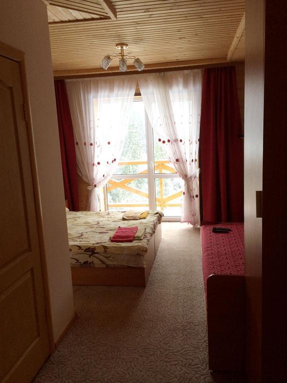 Hotel Dream House Yablunytsya Esterno foto